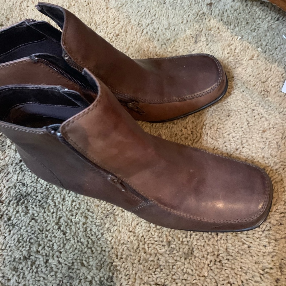 Women’s boots
